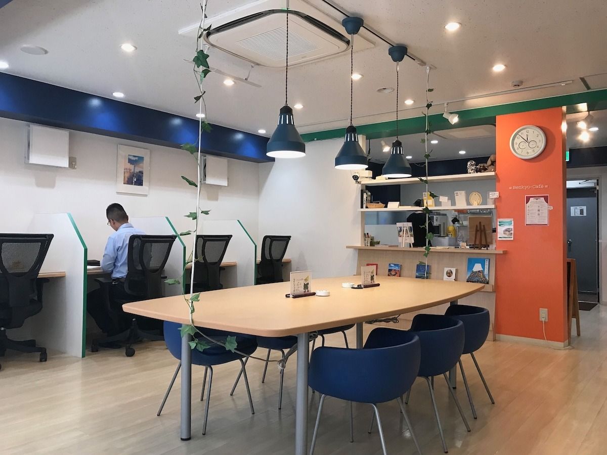 勉強カフェ池袋スタジオ